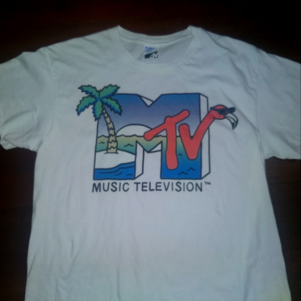 MTV TEE - Medium White EUC Retro Logo Music Television Graphic T-Shirt